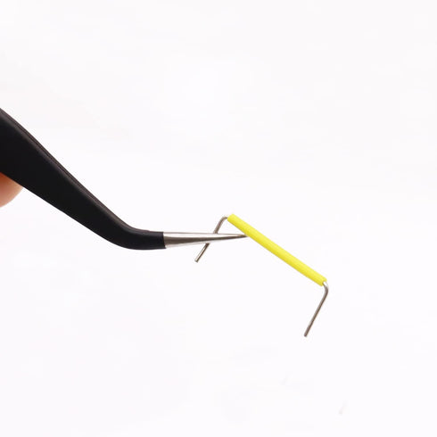 560Pcs Jumper Wire Kit Solderless Flexible Breadboard with 65Pcs Jumper Wires, Tweezers & Plastic Box