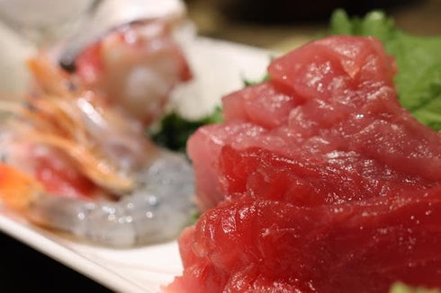 Lac et Soleil Japanese Food Postcard: Tuna, Shrimp Spirit Postcard