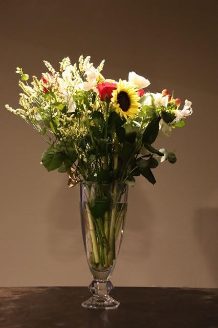 Lac et Soleil Flower Postcard: Sunflowers and flowers (bouquets) in a vase postcard photo by