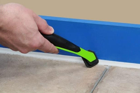 Warner Manufacturing 3-in-1 Caulk Tool, Easy Removal and Application Scraper, Brush and Applicator, Green