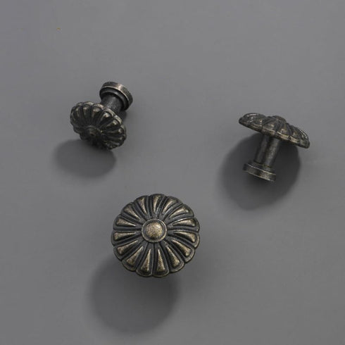 PIYYQNY 6 Drawer Handles Pcs Vintage Drawer Knob Pulls Antique Bronze Dressing Table Knobs Suitable for Wardrobe Doors