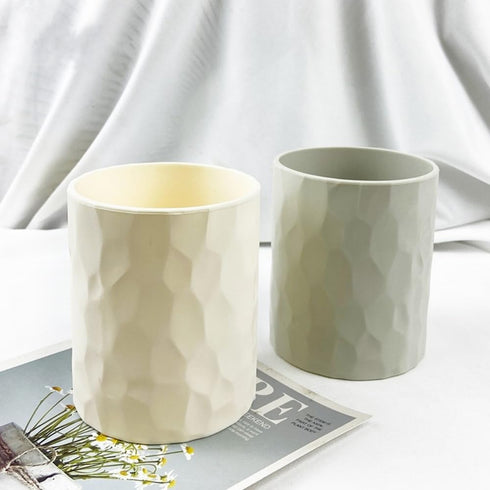 Pen Holder for Desk, Nordic Style Silicone Makeup Brush Organizer Cup, Multifunctional Office Supplies (Light Grey)