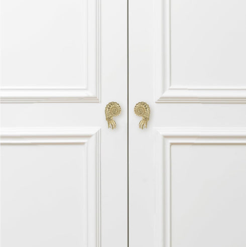 Vintage Solid Brass Nautilus Knobs - Elegant Cabinet Handles