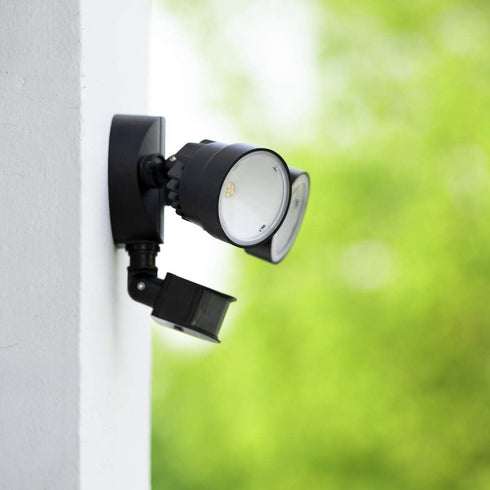 P6221B-PIR24 2000 18 26 IP54 LUTEC Shrimp Lumen Watt LED Motion Activated Integrated Dual-Head Floodlight Outdoor
