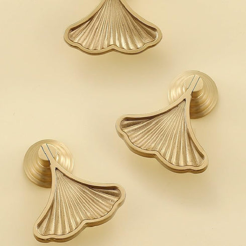 SANCHAKOU 2 Pack Furniture Knobs Brass Bedside Table Chinese Style Drawer Handles Gold Wardrobe Cabinet Handles Copper