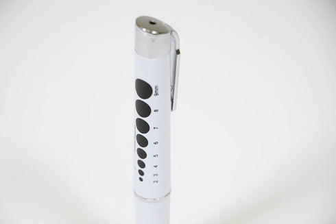 Primacare DL-9325 LED Diagnostic Penlight, Reusable, Lightweight, Medical Pen Light, Batteries Included