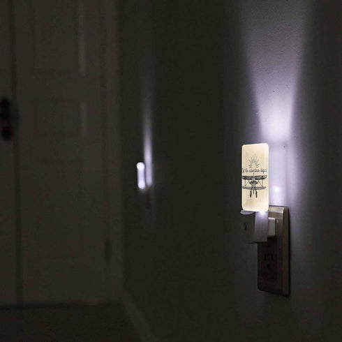 Chrobak LED Night Light,Vintage Retro Airplane LED Night Light Plug into Wall with Dusk to Dawn Light Sensor White