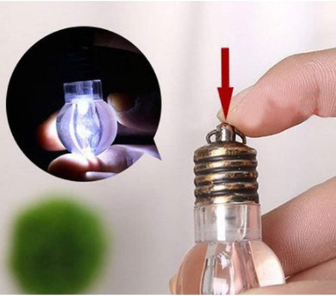 Resin Cat Design Lamp, Creative Night Light Table Bedside Lamp for Reading (Iron Wire Lampshade)