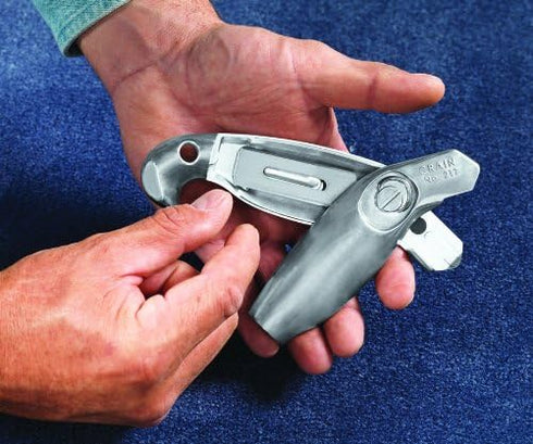 Crain Razor Carpet Knife Hook Handle Ergonomic Pull-Cut Utility Knife with Pivoting Blade Storage Body Uses Slotted