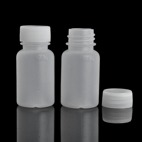 100Pcs 20ml PE Plastic Empty Small Mouth Graduated Lab Chemical Container, Sealing Liquid Medicine Bottles