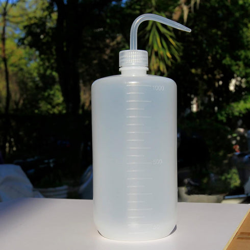 Oubest 1000ml Squeeze Bottle, LDPE Plastic Wash Bottle for Irrigation Plant and Medical Lab