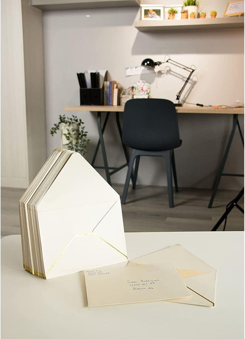 Juvale 50 Pack 5x7 Ivory Envelopes for Wedding Invitations, A7 Size for Bridal Shower Announcements with Gold Foil Edges