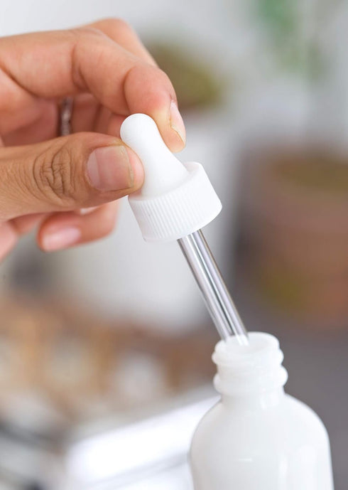 JUVITUS 1 oz Opal White Glass Boston Round Bottle with White Dropper, 24 Pack + Funnel