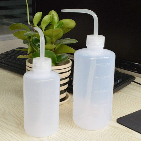 Wash Bottle 500ml and 250ml Narrow Mouth Squeeze Bottle, Medical Lab Plastic Safety No Spill Watering Cans