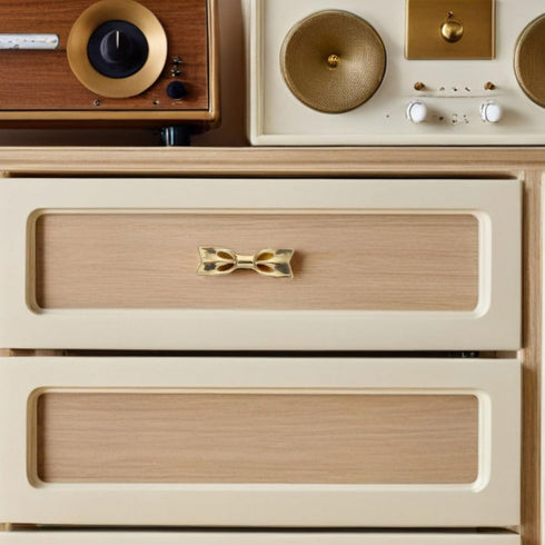 2sets Uonlytech Retro Brass Bow Drawer Pulls for Cabinets and Dressers Unique Bowknot Design Handles for Wardrobe