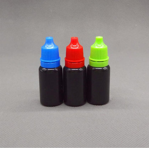 Snadulor 60pcs 5ml Empty Black Plastic Dropper Bottle with Protective Cap, Eye Drop Bottle (White Cap)