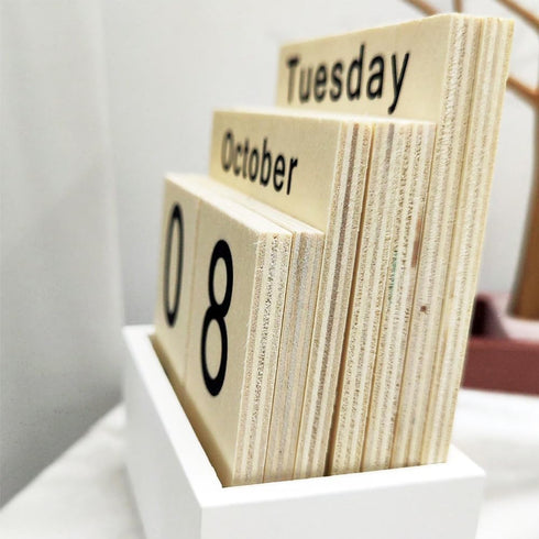 IELEPHONIX Wooden Perpetual Calendar for Desk, Metal Wood Month Date Display for Teachers, Students, Classroom, Rustic