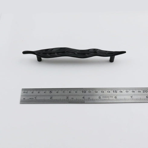7 Inch 2 KUMGROT Leaf Shaped Drawer Pull, Kitchen Cabinet Handles, Zinc Alloy Drawer Pulls for Cabinet Doors, TV