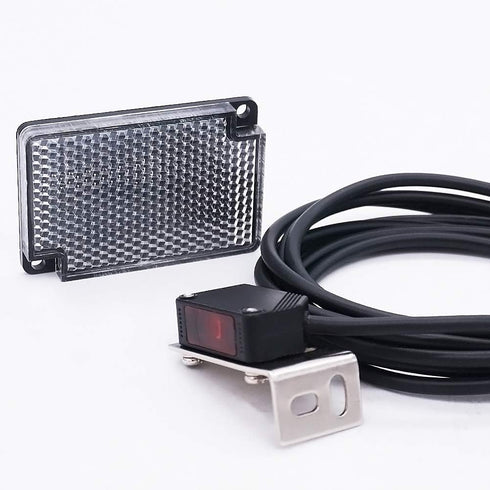 Twidec/ 0-2M Adjustable Indoor Wall Mounted Photoelectric Beam Sensor NPN (NO Or NC Switchable) photoelectric Sensor Switch Proximity Switch 2m line Cable Induction with Reflector Panel E3Z-R61-Z-G by Twidec