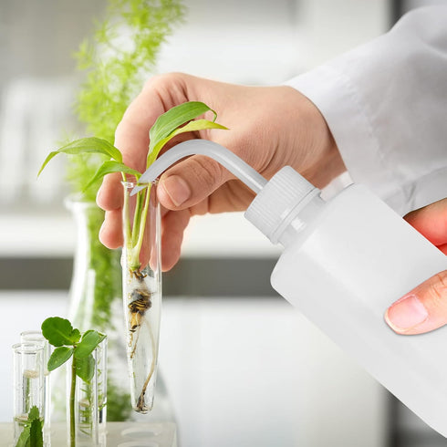 Wash Bottle 2pcs 250ml/8oz, Economy Plastic Squeeze Washing Cleaning Bottle for Medical Succulent Irrigation