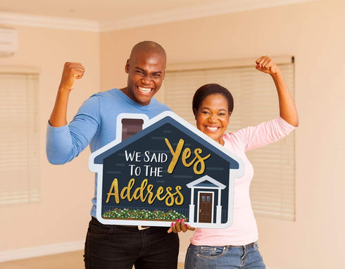 Calendars and More, Inc. Real Estate Social Media Testimonial Photo Prop Signs - House Shape (1 Sign)