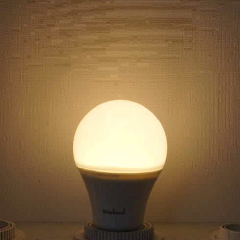 Dusk to Dawn Light Bulbs, 9W E26 Base, 60W Equivalent, Automatic On/Off, 3000K Warm White, 4 Pack