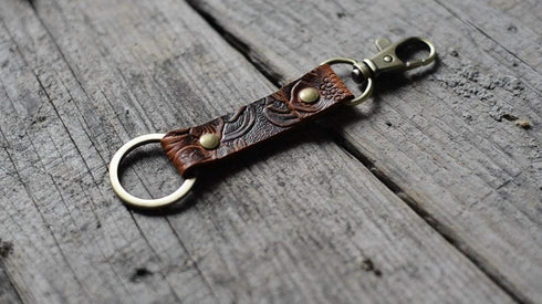 JJNUSA Brown Leather Key Chain with Flower Pattern and Easy Clasp Key Wrist Lanyard Holder