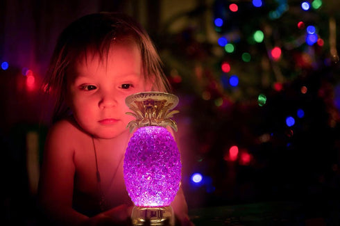 YAKii 9.5" Pineapple LED Color Changing Candle Holder, Swirling Water Waves Lamp, Kid Safe Battery/USB Operated