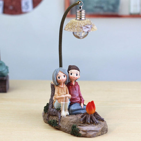 PRETYZOOM Couple Figure Night Light Resin Tabletop Lamp, Figurine Nightstand Light Decorative Resin Craft Lamp