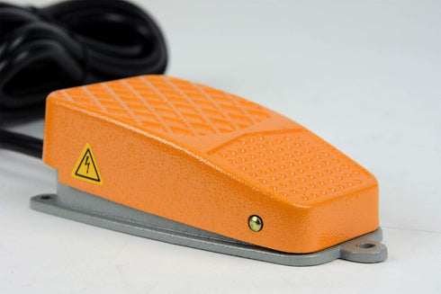 TEMCo Foot Switch Aluminum 10A SPDT NO Electric Power Pedal, Momentary 10ft Plug CN0356