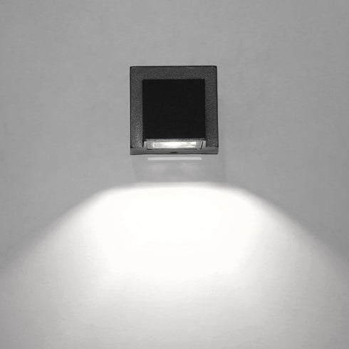 3W LED Outdoor Step Down Light Fixture - Black Finish with Cool White Glow