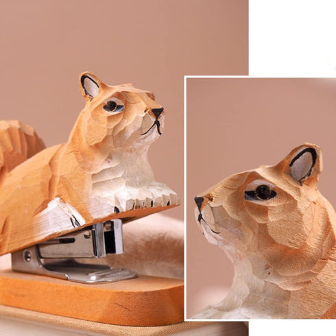 Wooden Animal Stapler Set, Squirrel Desktop Stapler, Handmade Wood Carving for Office Stationery