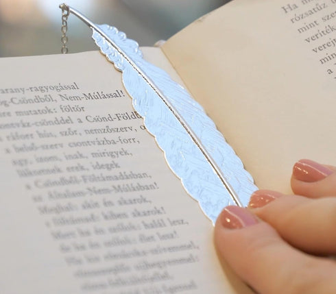 Toirxarn Silver Feather Bookmark with Butterfly Pendant & Gift Box, Elegant Gift for Women, Moms & Teachers