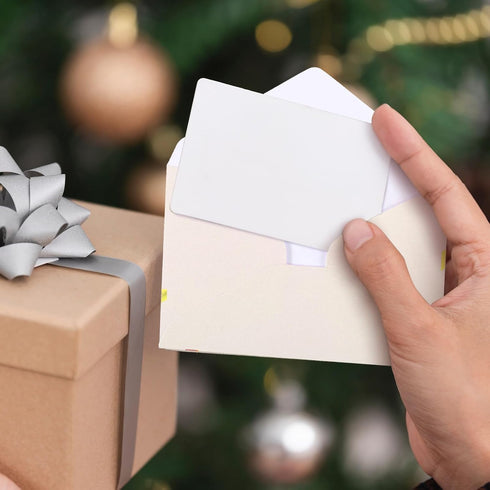 Gueevin 600 Pcs Mini Gift Card Envelopes, Holiday Gift Card Sleeves for Note Mailing, 3.69 x 2.69 in (Gold)
