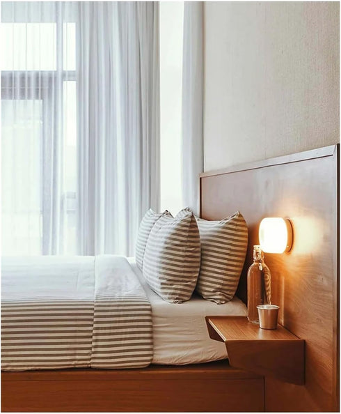 Eberow Modern Wall Sconce,Thick Glass Shade LED Fixture,Minimalist Round Wall Lamp for Bathroom Vanity, Bedroom