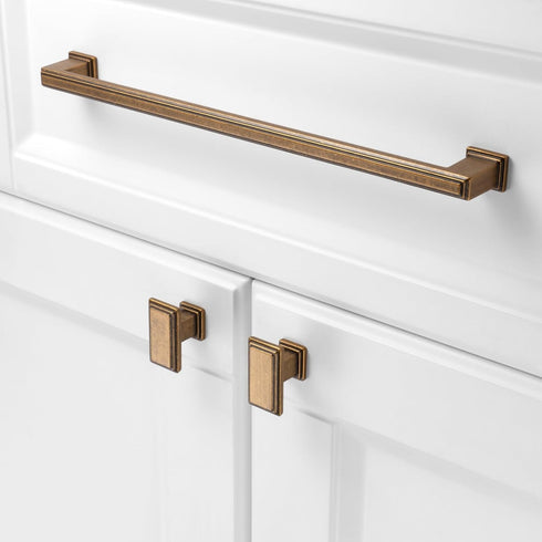 KOOFIZO Stepped Bar Cabinet Pull, Antique Brass Handle, 10 Inch/256mm Screw Spacing for Kitchen Cupboard, Dresser Drawer