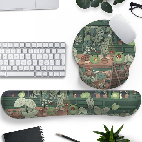 Mechanical Cattle Cute Frog Mouse Pad with Wrist Rest Kawaii Green Decor Pain Relief