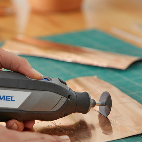 Dremel 734-01 Metal Cutting Rotary Tool Accessories Kit - 16 Piece Set with Engraving Bit and Grinding Stones