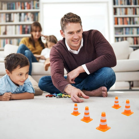 TOPPERFUN 30Pcs 1in Mini Traffic Cones, Mini Cones Orange Small Roadblock Construction Signs, Tiny Traffic Toys