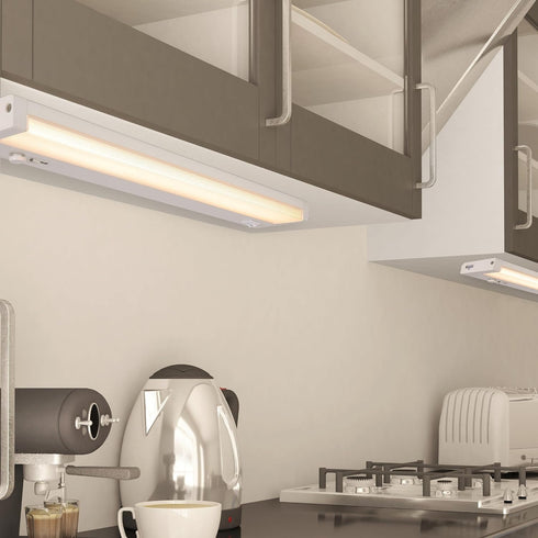 18 Dimmable, 700 5 2700K/3000K/3500K/4000K/5000K, Maxxima in. LED Under Cabinet Lighting, Linkable, Hardwired or Plug