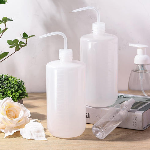 Mumufy 8 Pcs 1000 ml Plastic Squeeze Bottle, Safety Wash Bottles for Lab, Narrow Mouth and Scale for Cleaning
