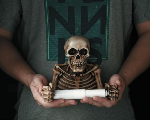 DS. DISTINCTIVE STYLE Skull Toilet Paper Holder Wall Mount Resin Toilet Tissue Holder Gothic Bathroom Decoration