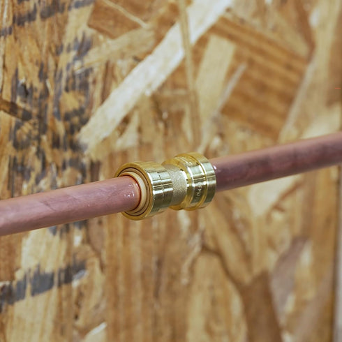 QuickFitting 1 Inch Push Fit Coupling, Patented Design for Superior Sealing, Push to Connect Brass Plumbing Pipe Fitting