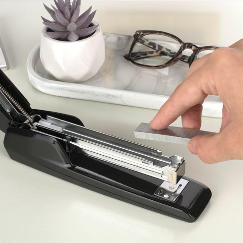 Swingline Office Desk Stapler, 20 Sheet Capacity, Durable Heavy Duty for Home or Office Supplies, Black