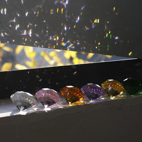 LONGWIN 30mm Crystal Diamond Paperweight, Multicolor Pirate Gems Birthstone Table Decorations