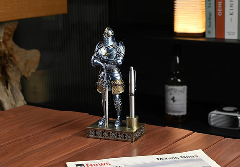 Knight Pen Stand Decoration, Resin Pen Holder Art Craft Paperweight for Desktop Organizer, Gifts for Boyfriend,
