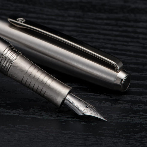 HongDian Stainless Steel Fountain Pen, Iridium Fine Point with Converter and Metal Pen Box