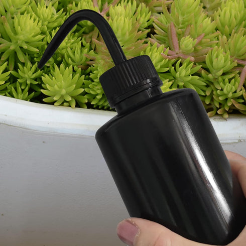 Wash Bottle 2pcs 250ml/8oz Safety Bottles, Economy Plastic Squeeze Cleaning Bottle with Scale Labels
