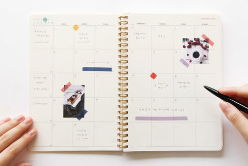PAPERIAN Brilliant 2021 Monthly & Weekly Planner - Wirebound Undated Scheduler Diary (Grey Sky, 5.9 x 8.2 x 0.4 inches)