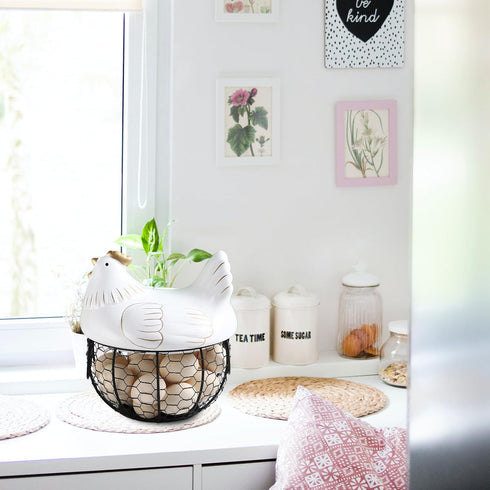 jojofuny Portable Chicken-shaped Storage Basket with Lid, Iron Art Fruit and Vegetable Organizer Box, White with Gold